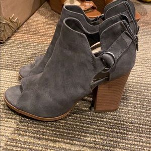 Fergalicious by Fergie booties
